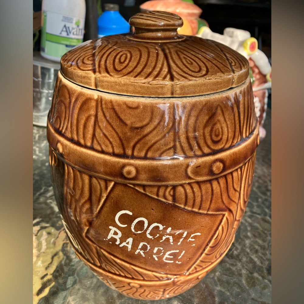 Large Vintage Watts Ovenware Cookie Barrel Cookie Jar Kitchen Canister